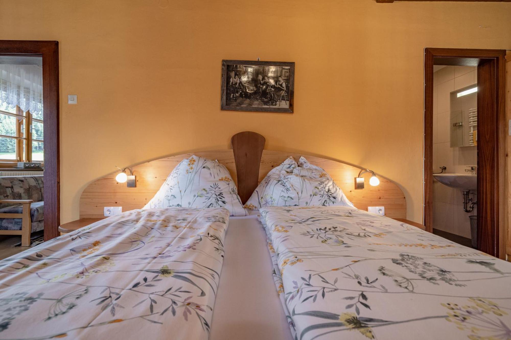 Lissis Bauernhof Appartments Gundersheim Екстер'єр фото