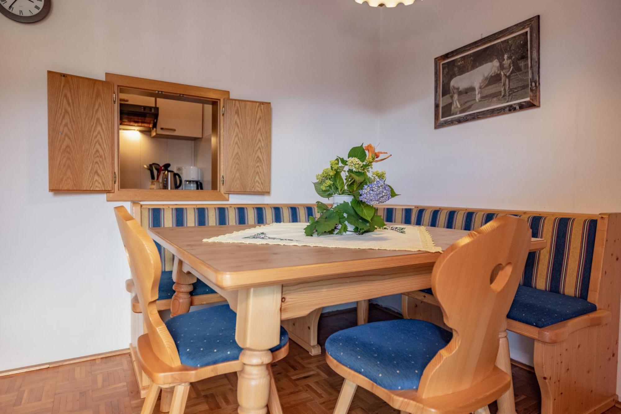 Lissis Bauernhof Appartments Gundersheim Екстер'єр фото